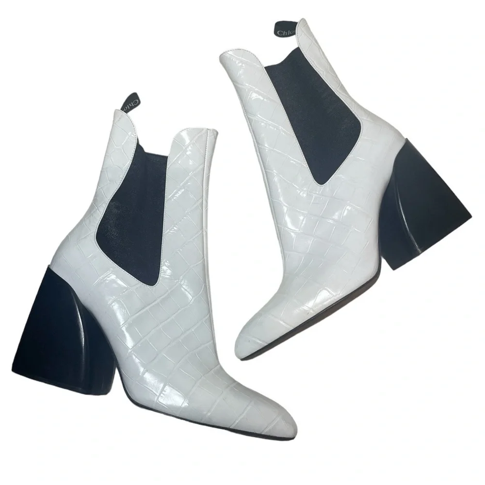 Chloé White Wave Leather Chunky Heeled Booties Size 39